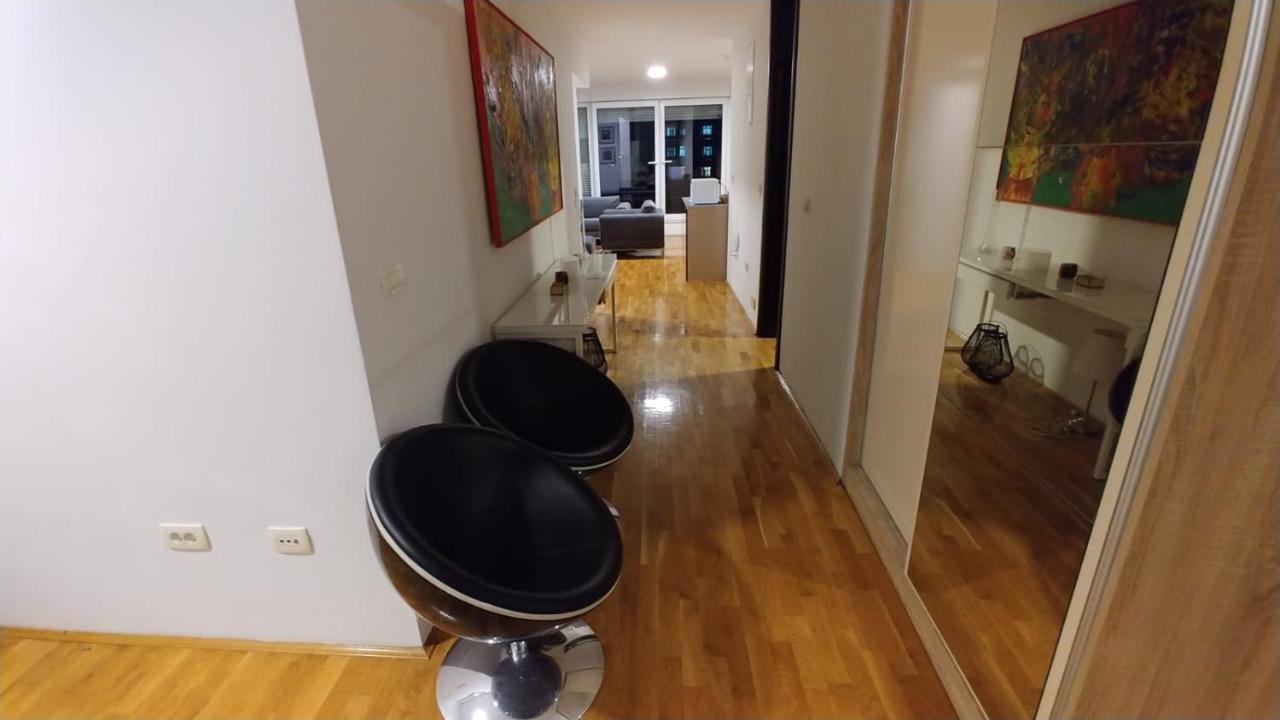 Apartments Leon ซาราเยโว ภายนอก รูปภาพ