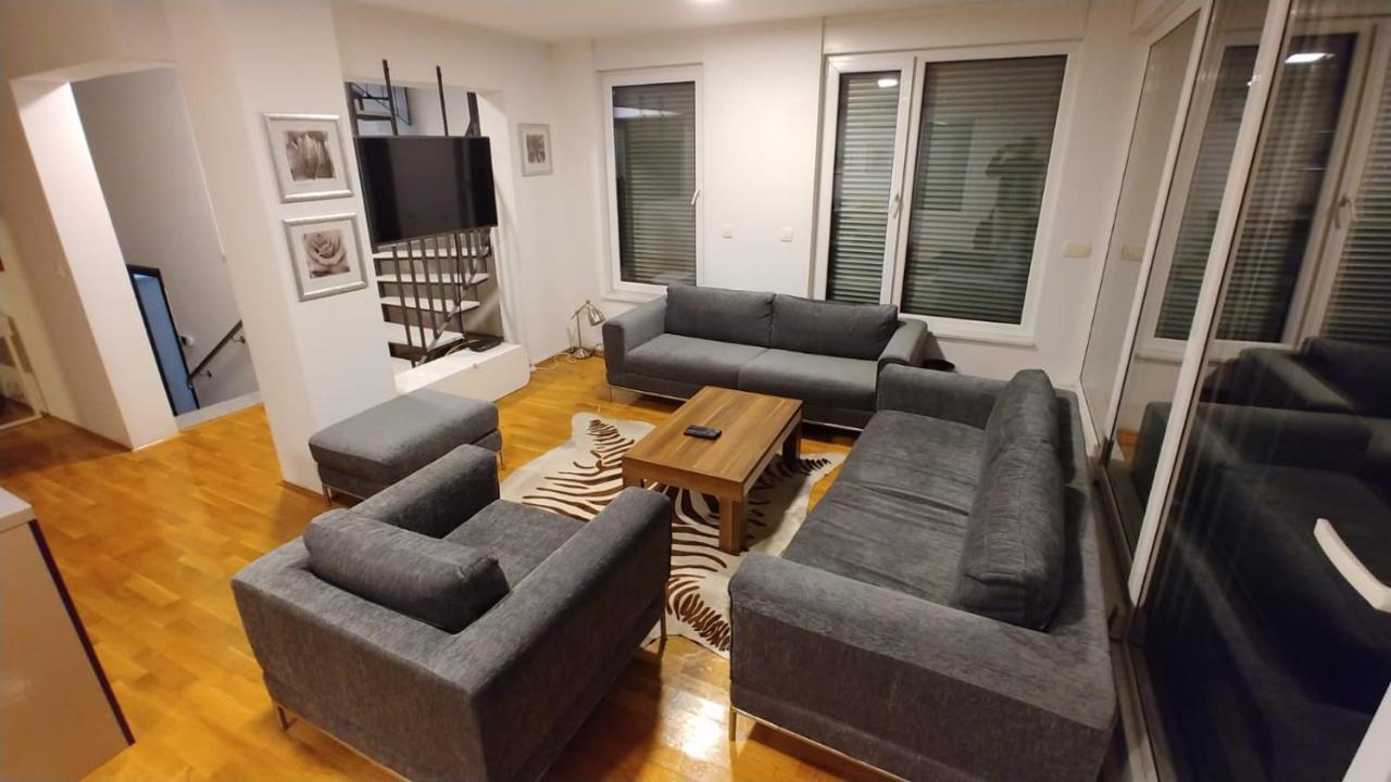 Apartments Leon ซาราเยโว ภายนอก รูปภาพ